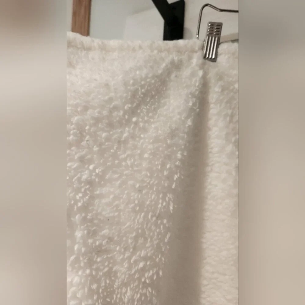 UGG Discontinued Nwot‎ Sherpa Pillow Case